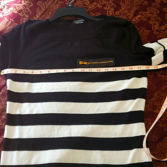 Venus Sweater Dress π€π€π€ B/W stripes with gold tone faux zipper, Womens sz Lg - Picture 5 of 8